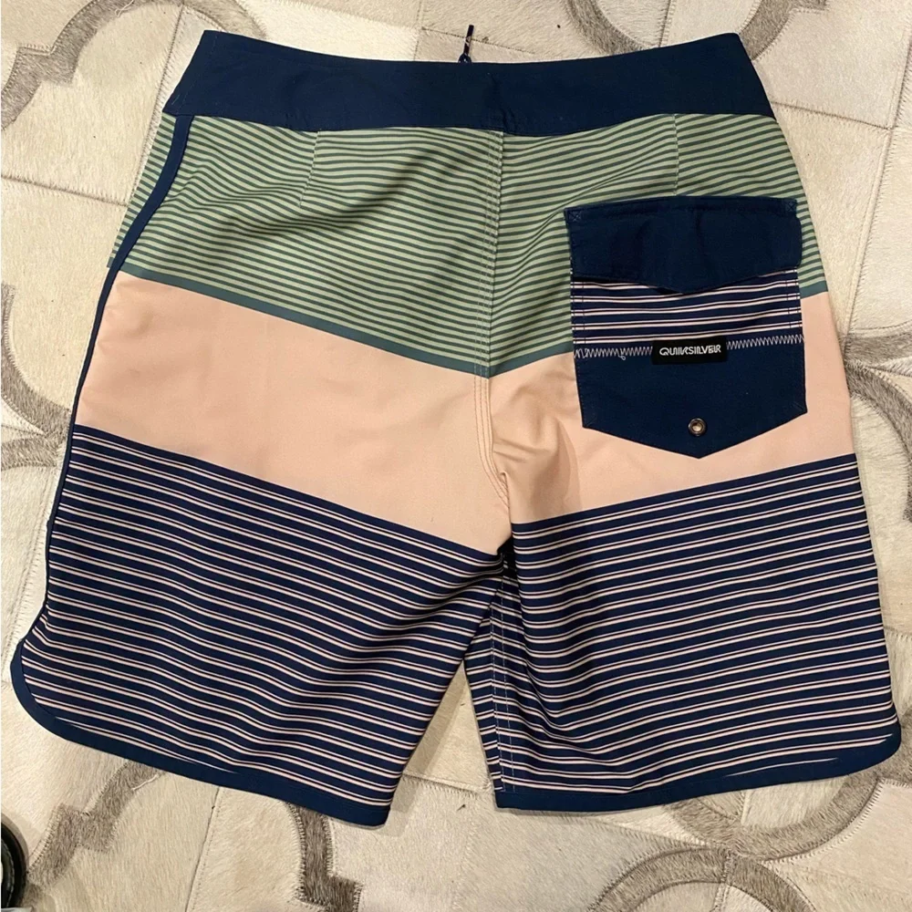 Quiksilver Surfsilk Tijuana 19 Boardshorts-Veiled Rose  28